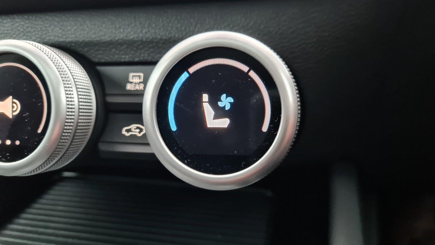 Used Skoda Superb 2025 for sale - 77387117: Photo 33