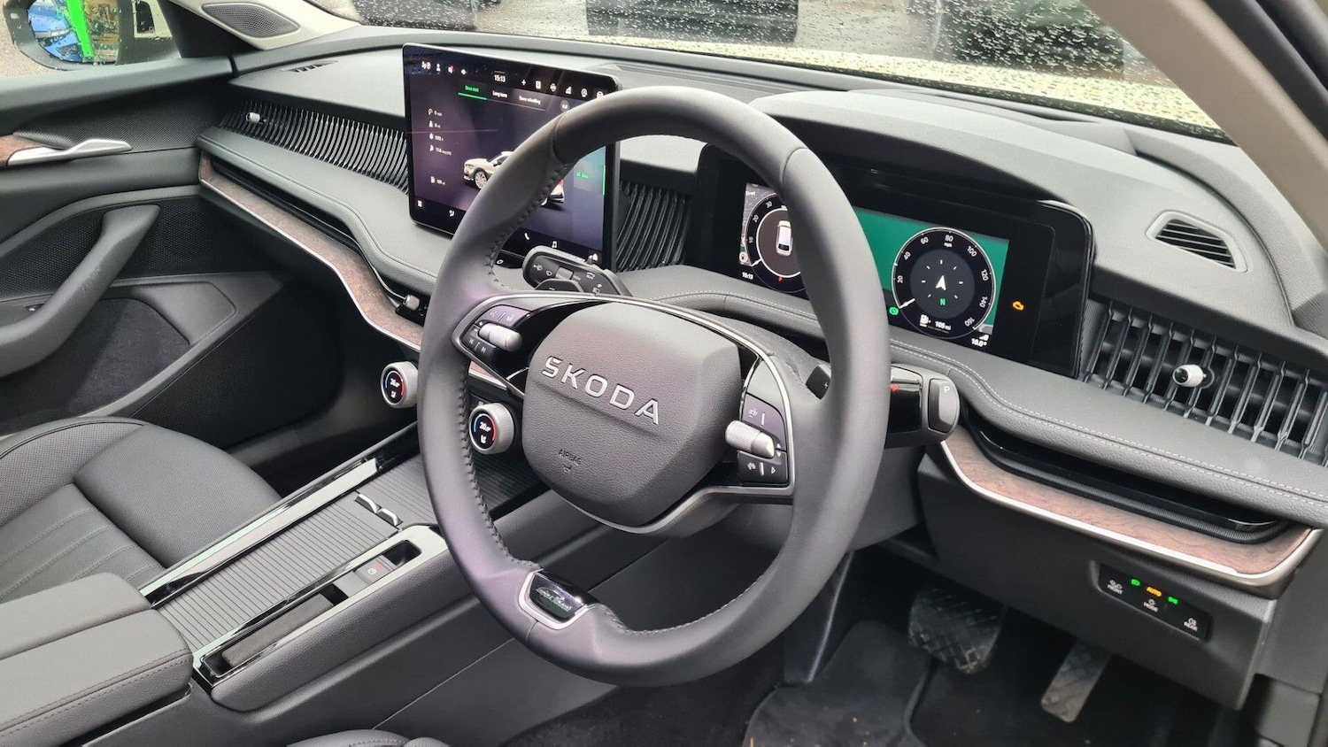 Used Skoda Superb 2025 for sale - 77387117: Photo 37