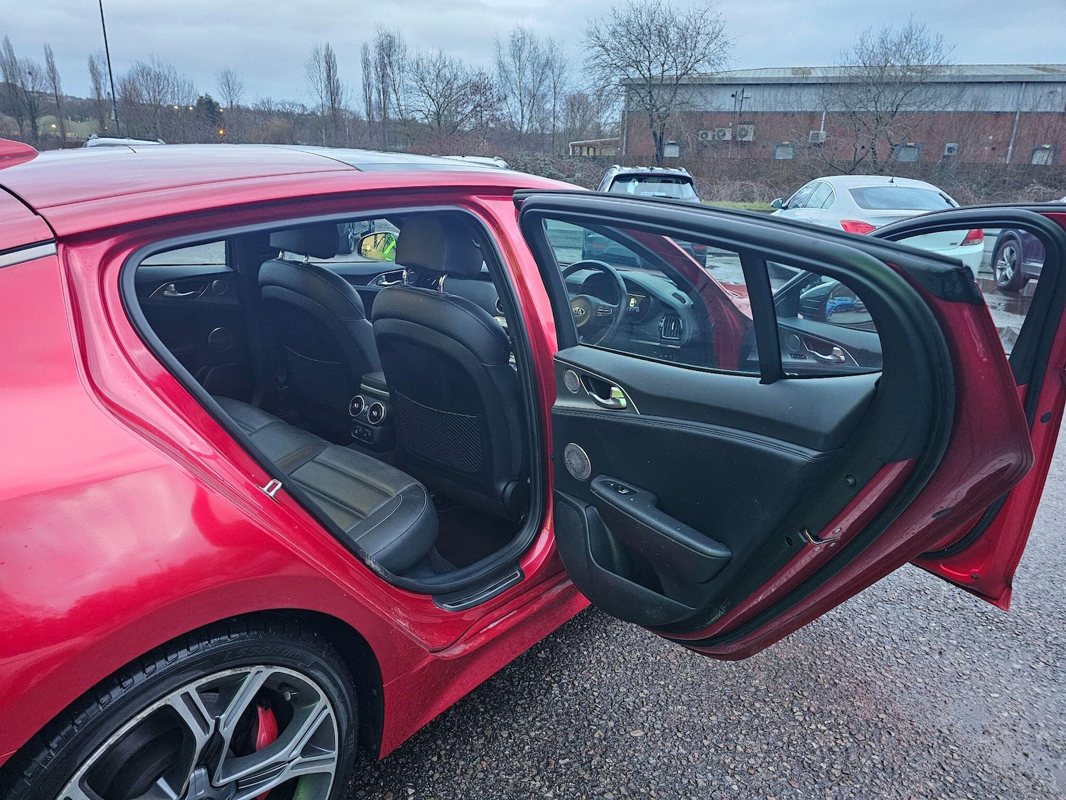 Used Kia Stinger 2018 for sale - 77625580: Photo 14