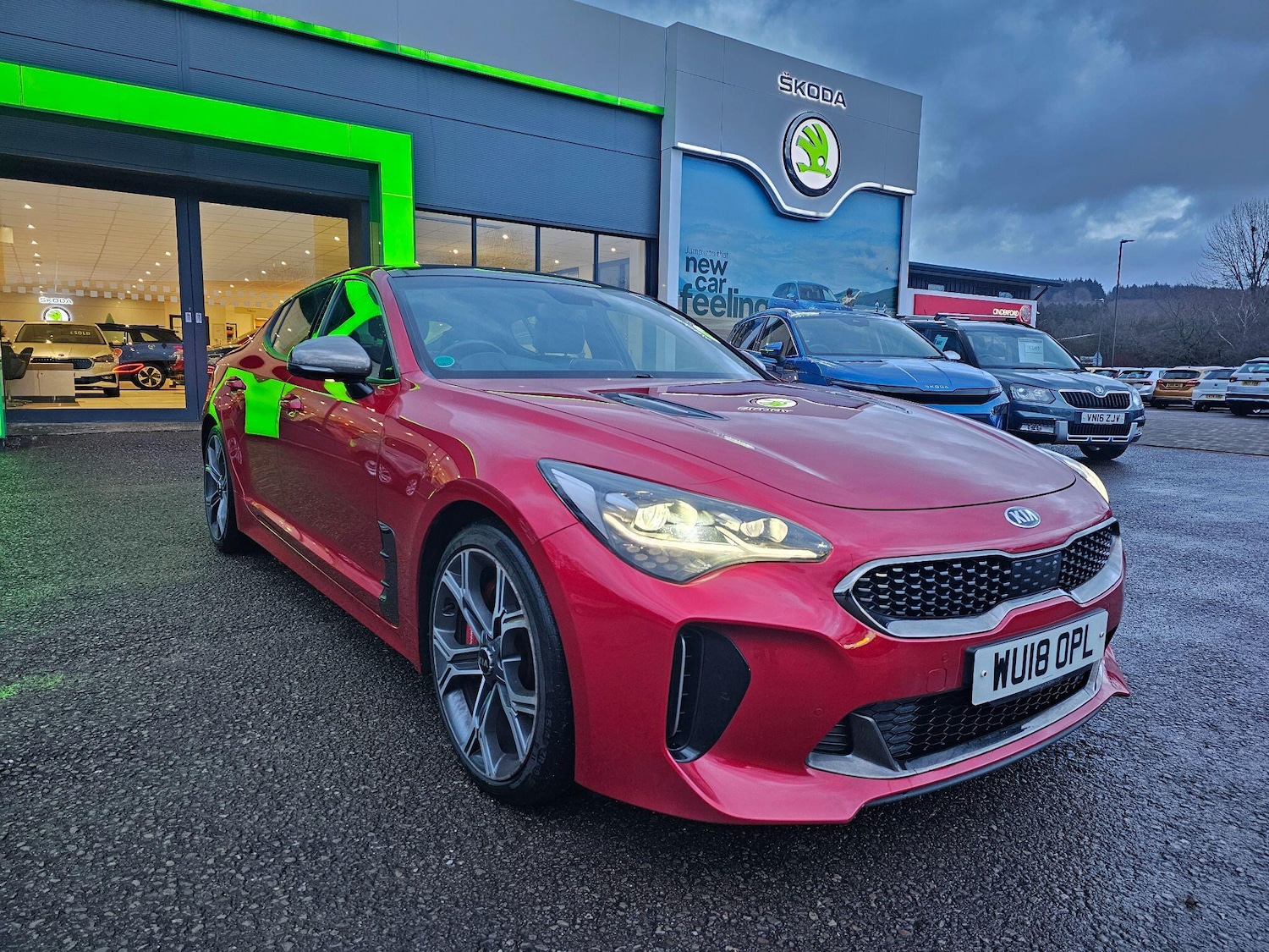 Used Kia Stinger 2018 for sale - 77625580: Photo 2