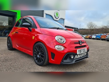 Used Abarth 595 2017 for sale - 77067009: Photo