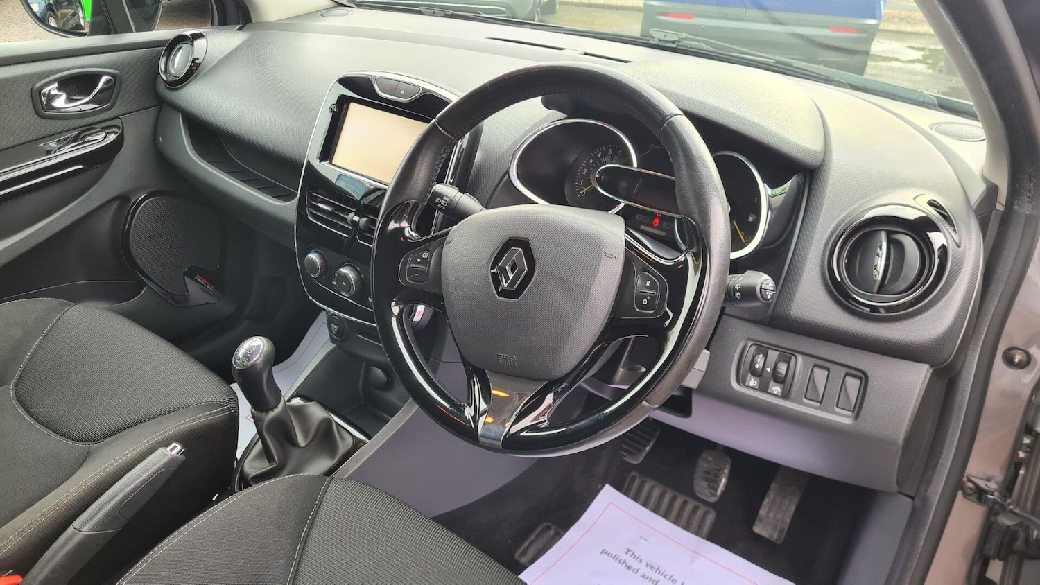 Used Renault Clio 2014 for sale - 76498873: Photo 12