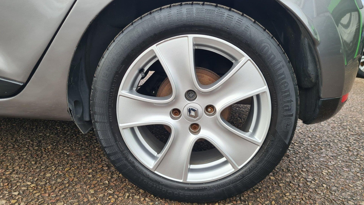 Used Renault Clio 2014 for sale - 76498873: Photo 18