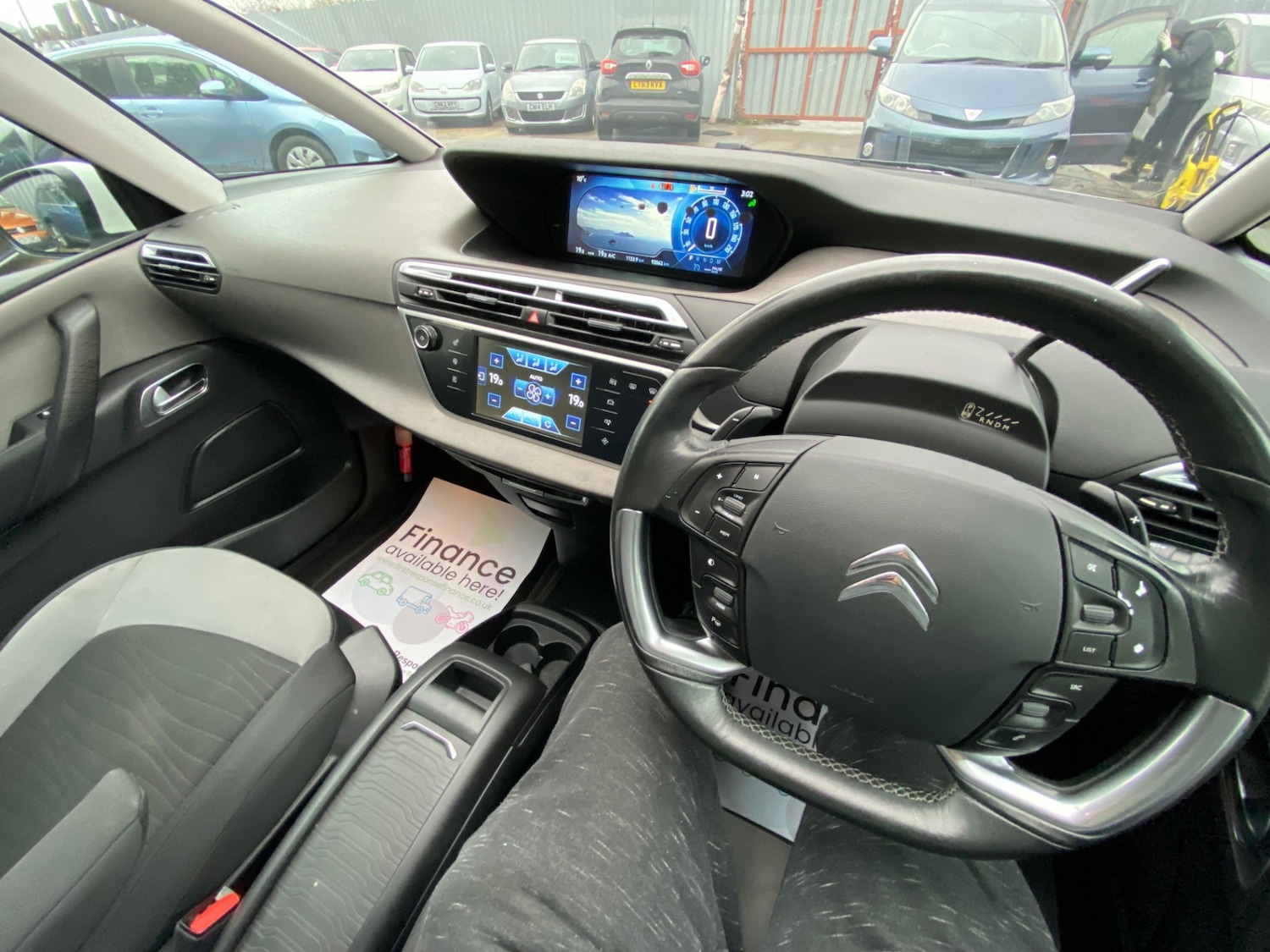 Used Citroen C4 Picasso 2015 for sale - 77697017: Photo 17