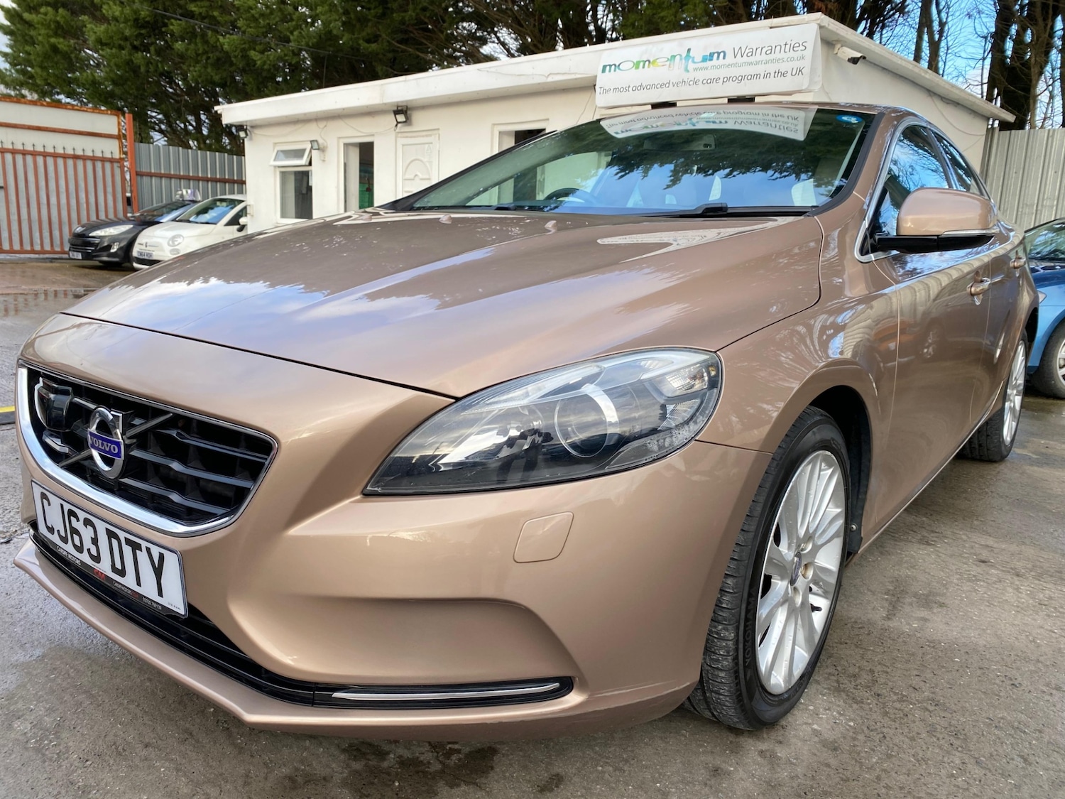 Used Volvo V40 2013 for sale - 77769883: Photo 42
