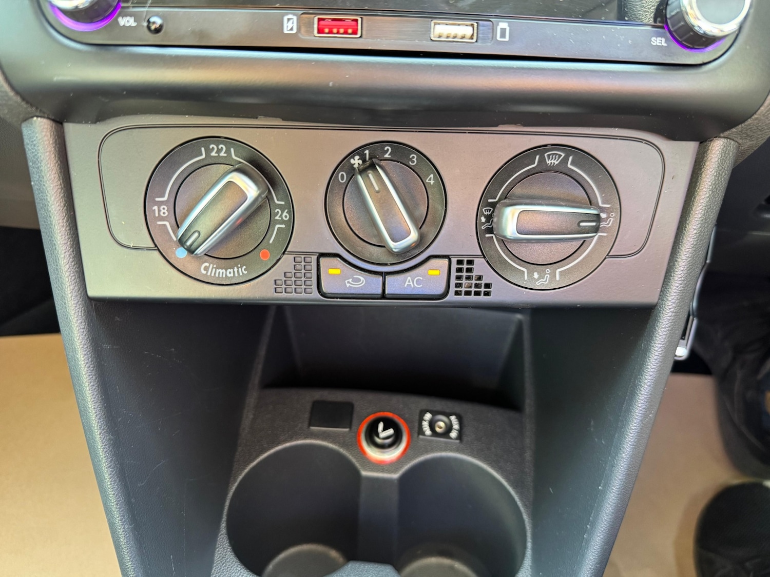 Used Volkswagen Polo 2010 for sale - 76487122: Photo 21