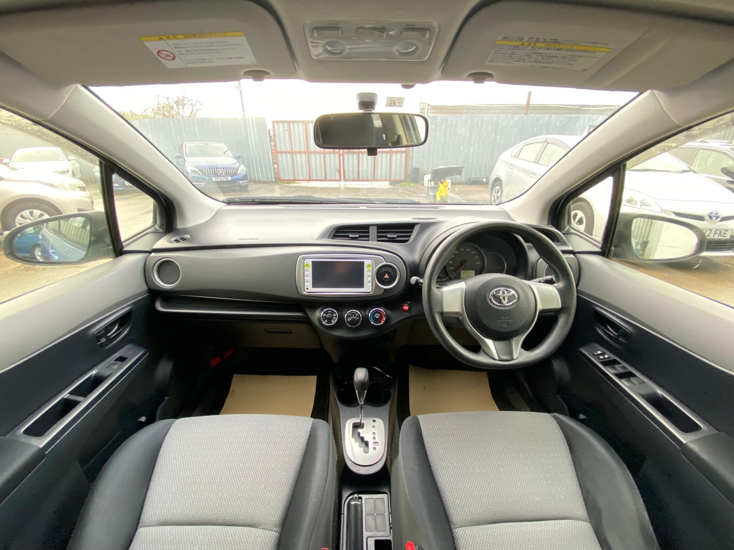 Used Toyota Vitz 2025 for sale - 77634031: Photo 16