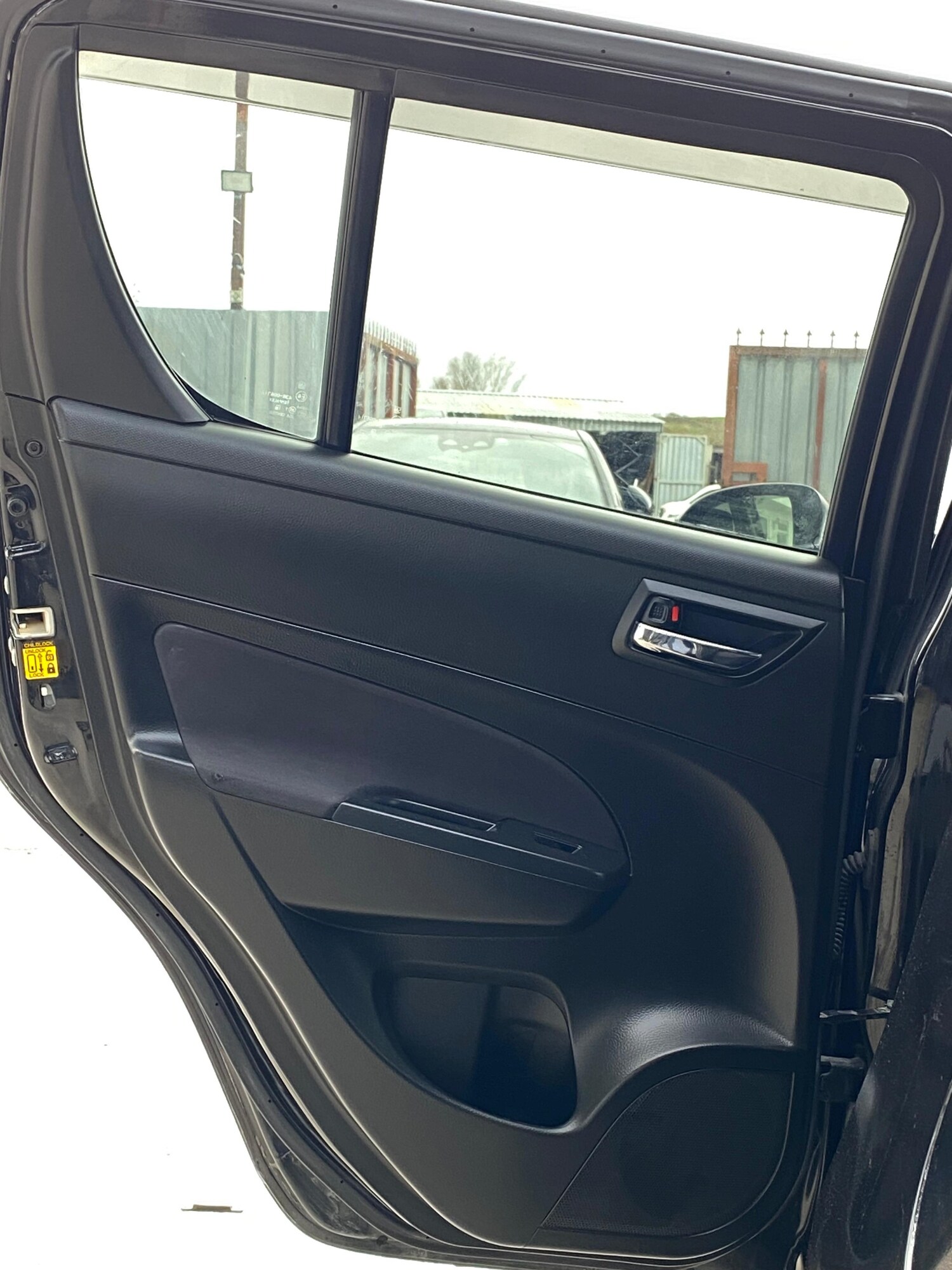 Used Suzuki Swift 2015 for sale - 78158211: Photo 27