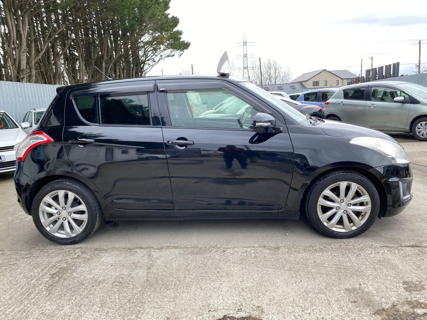 Used Suzuki Swift 2015 for sale - 78158211: Photo 4