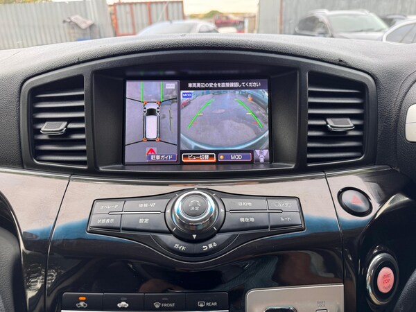 Used Nissan Elgrand 2011 for sale - 76309824: Photo 21