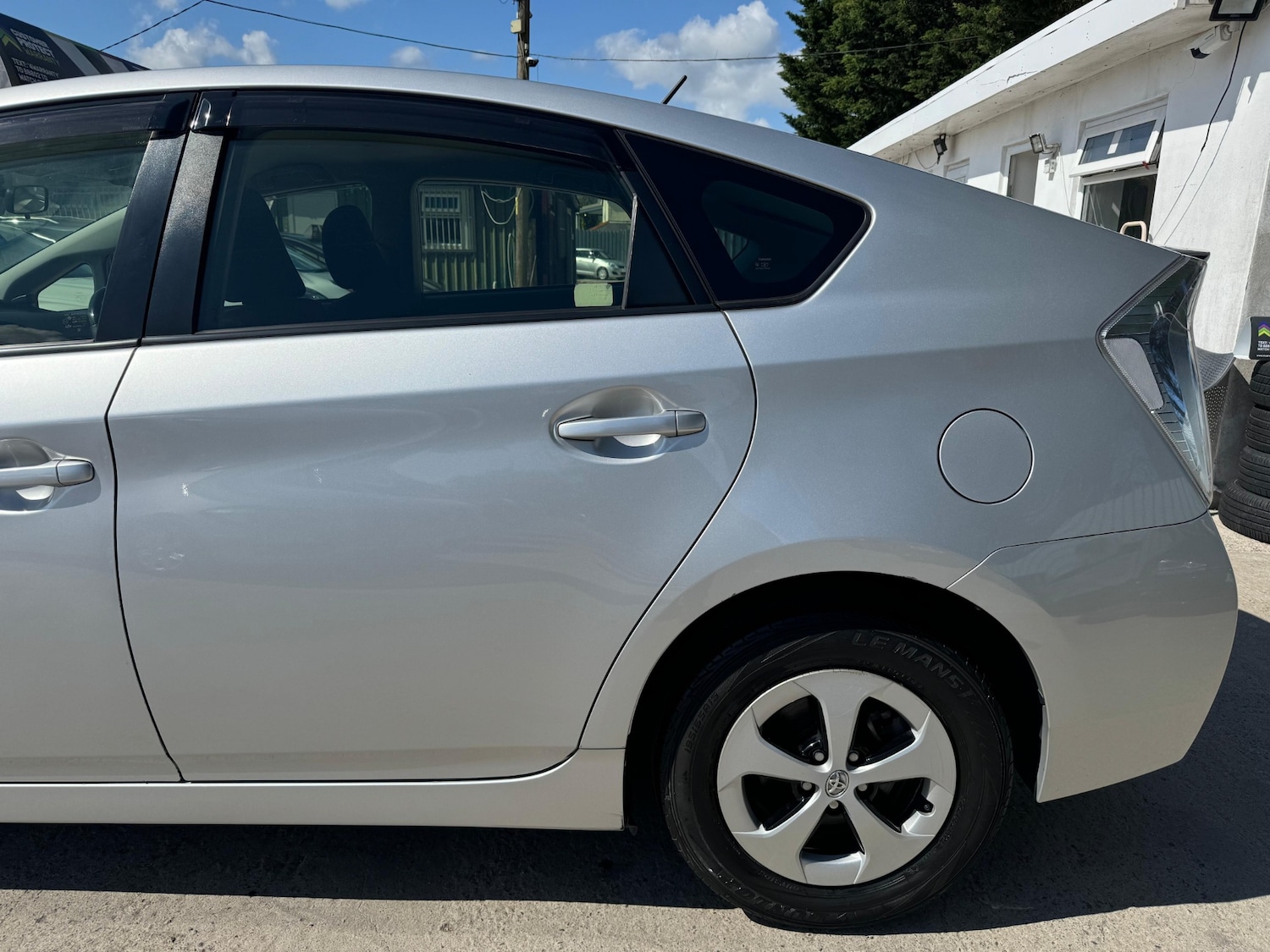 Used Toyota Prius 2012 for sale - 76390326: Photo 9