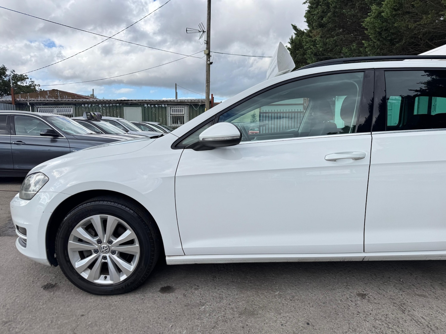 Used Volkswagen Golf 2014 for sale - 76966085: Photo 8