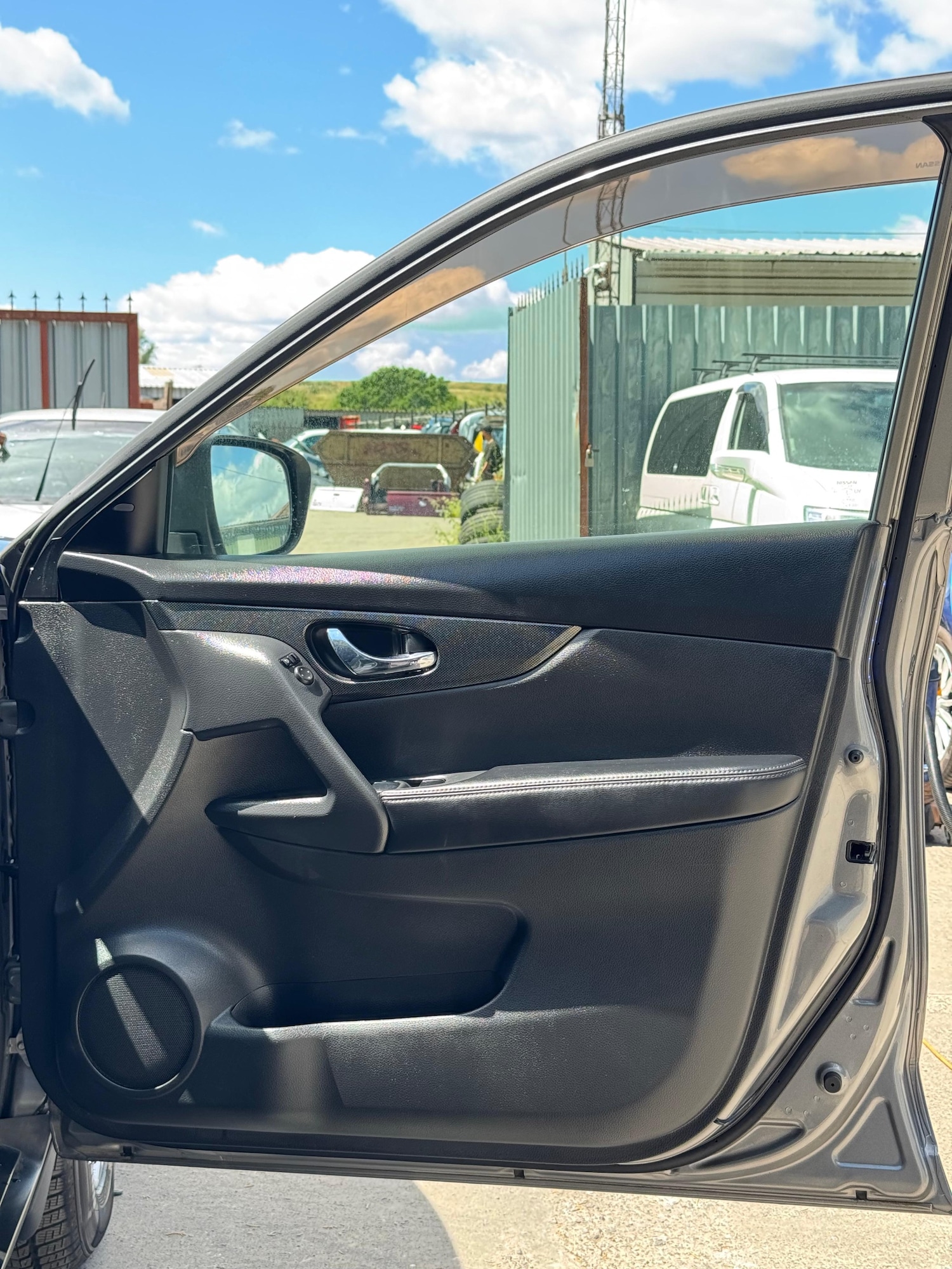 Vehicle 28