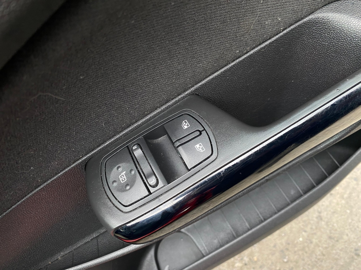 Used Vauxhall Corsa 2008 for sale - 76672523: Photo 24