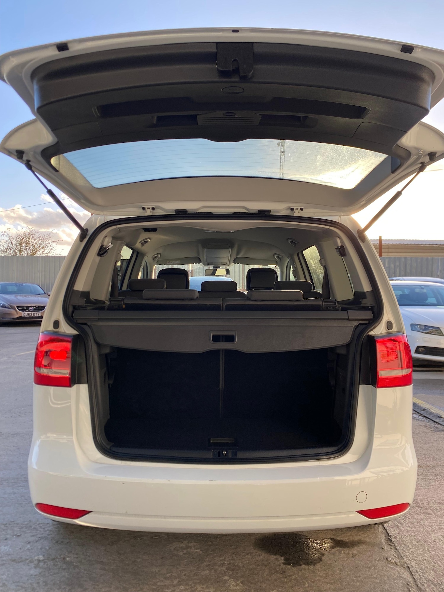 Used Volkswagen Touran 2026 for sale - 78018108: Photo 10