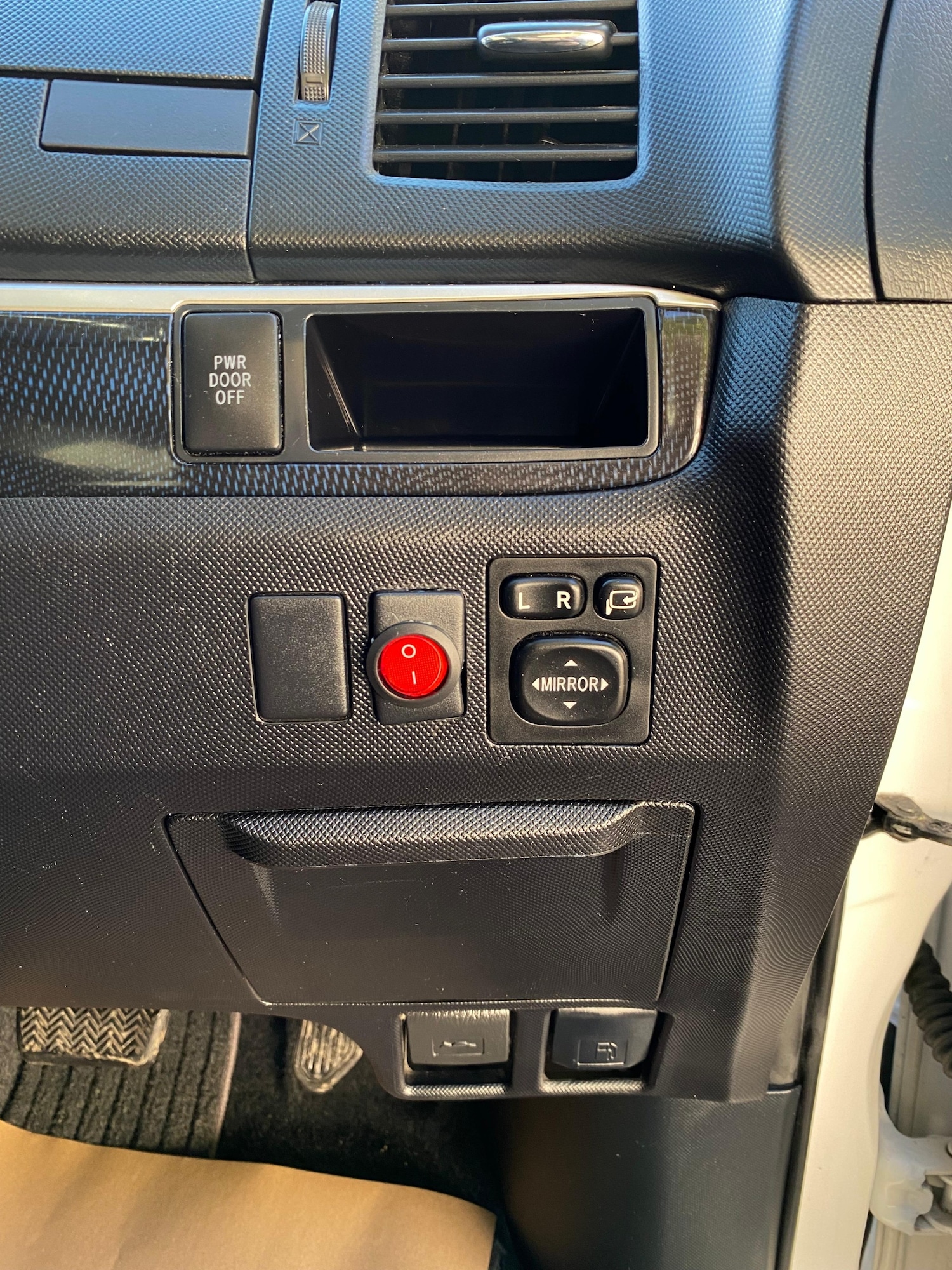 Used Toyota Estima 2026 for sale - 77401265: Photo 23