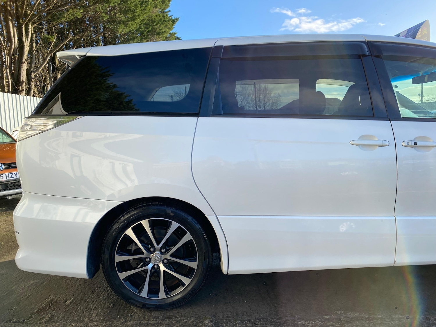 Used Toyota Estima 2026 for sale - 77401265: Photo 5