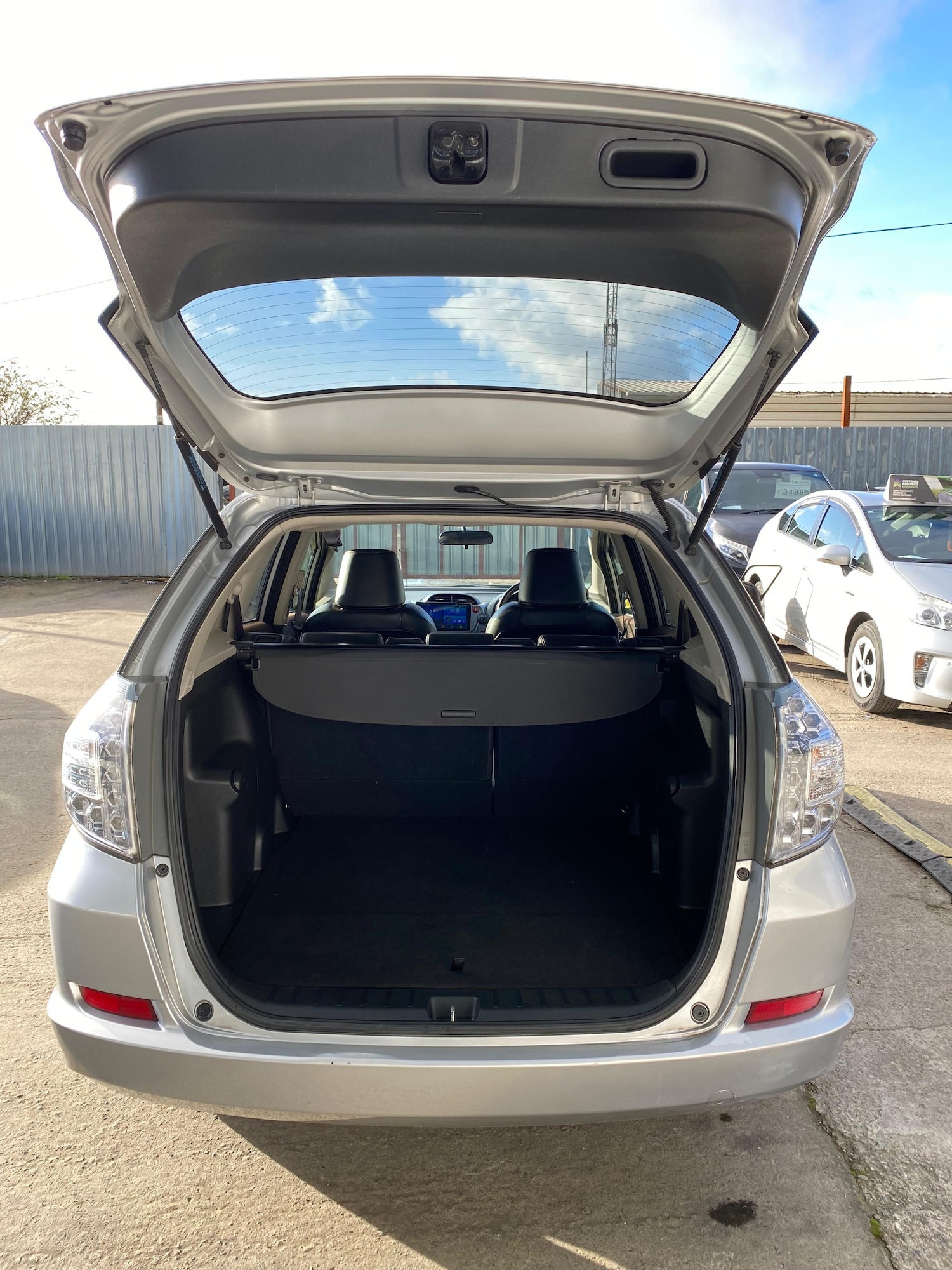 Used Honda Fit 2025 for sale - 77168606: Photo 10