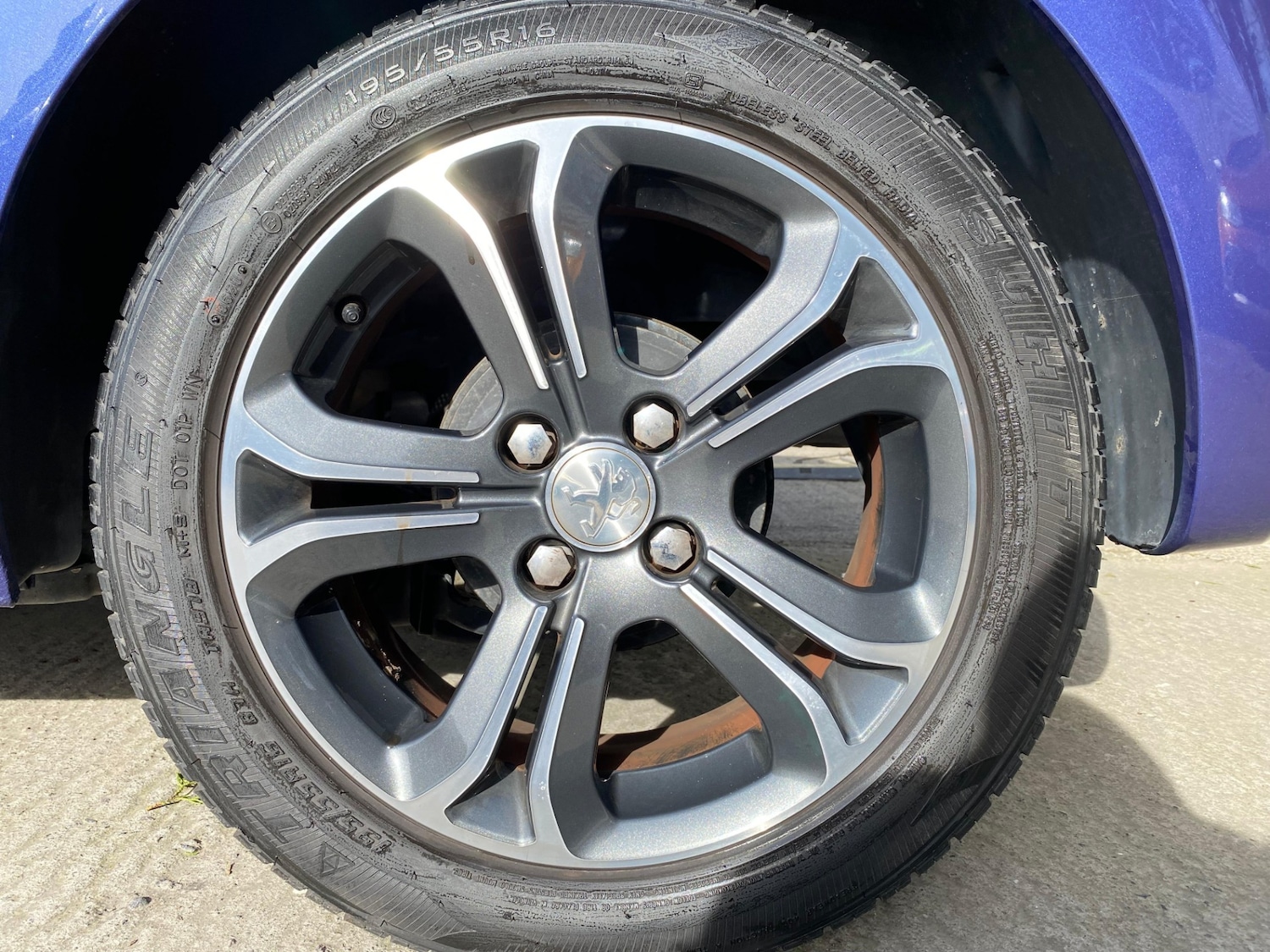 Used Peugeot 208 2015 for sale - 77557258: Photo 32