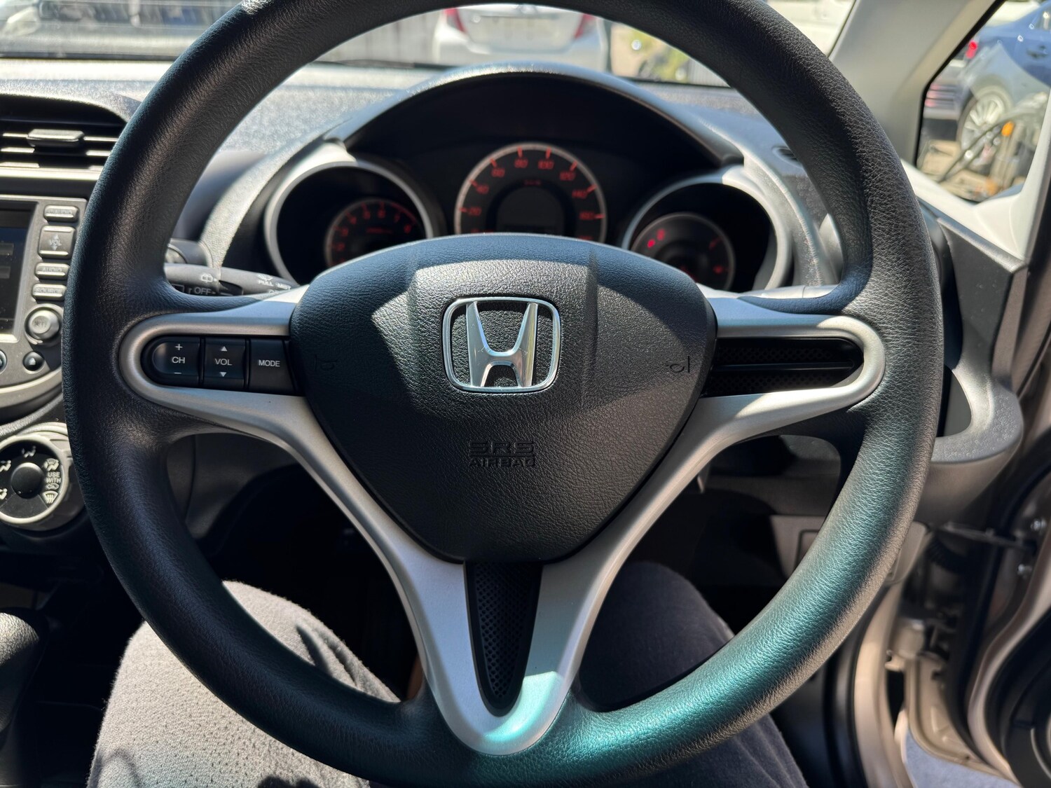 Used Honda Fit 2010 for sale - 76090120: Photo 18