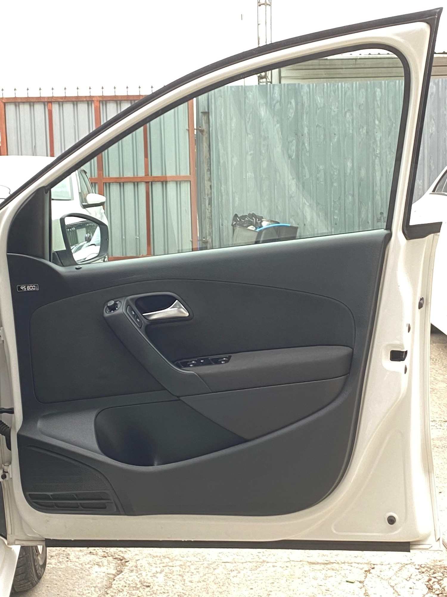 Used Volkswagen Polo 2010 for sale - 76718030: Photo 26