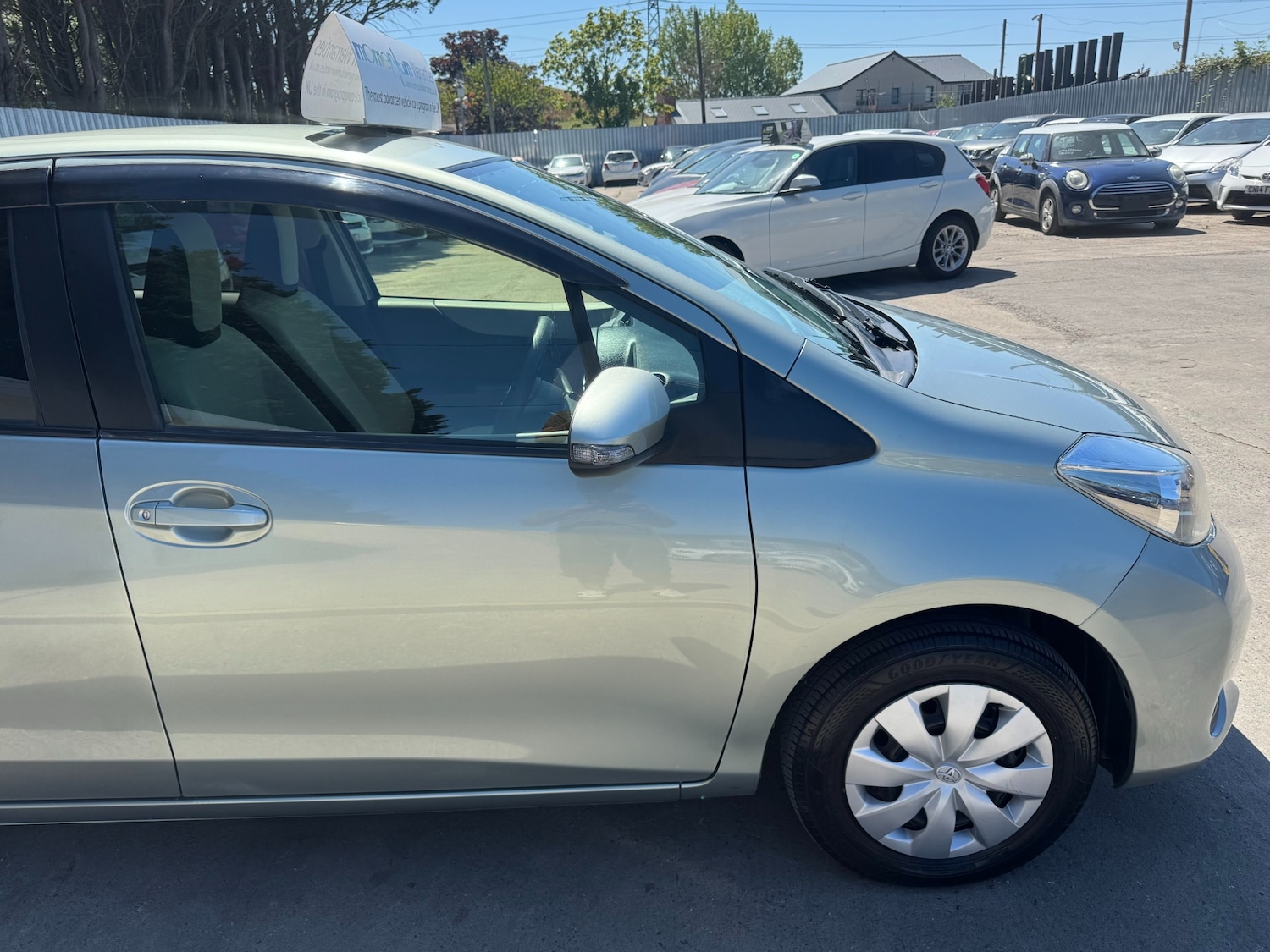 Used Toyota Vitz 2012 for sale - 76772631: Photo 5