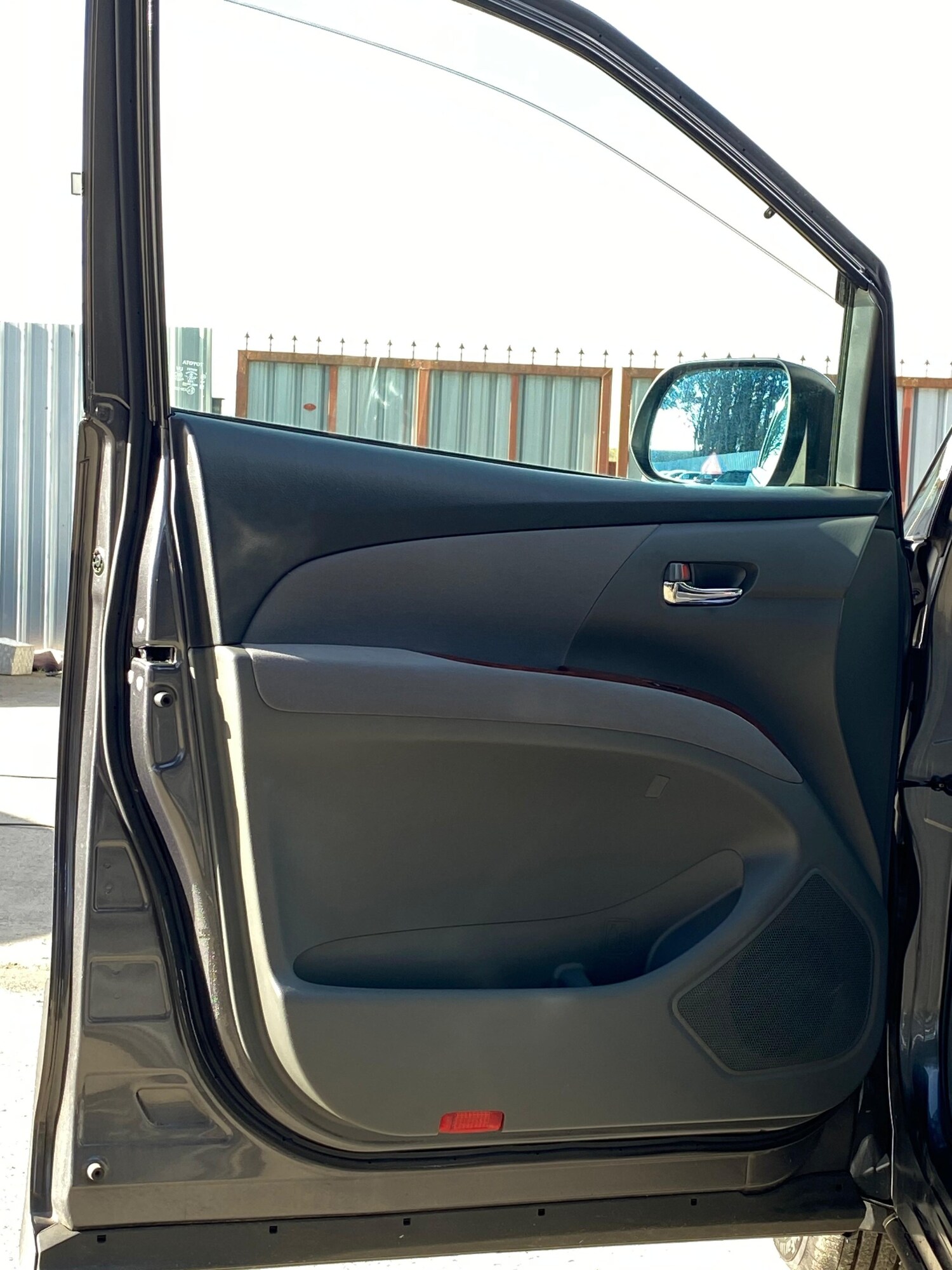 Used Toyota Estima 2026 for sale - 77799697: Photo 31