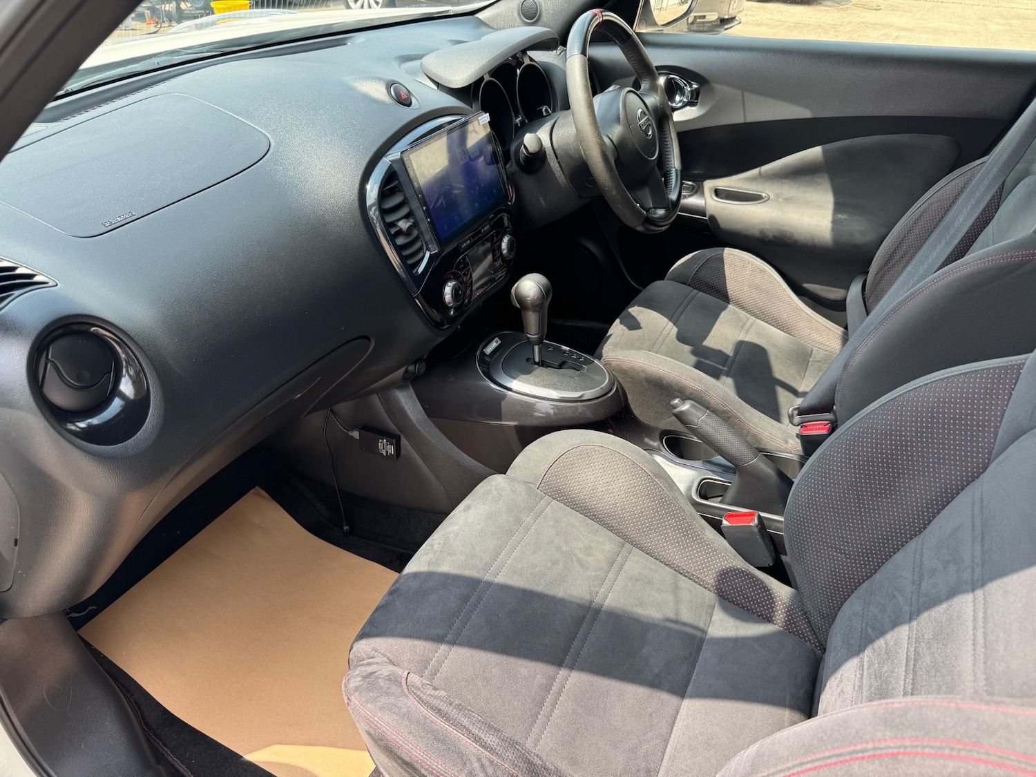 Used Nissan Juke 2014 for sale - 76672520: Photo 30