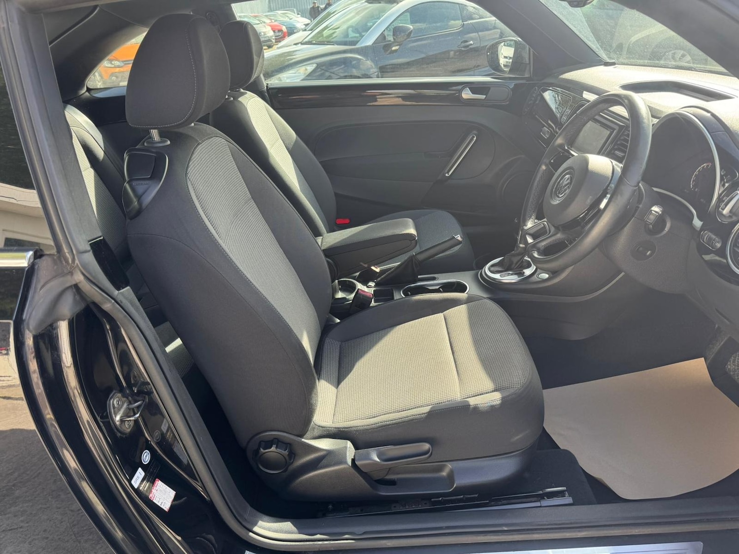 Used Volkswagen Beetle 2026 for sale - 78206022: Photo 14