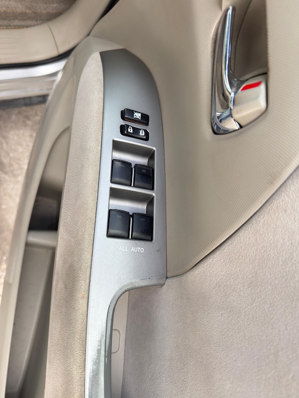 Used Toyota Estima 2009 for sale - 76218648: Photo 30