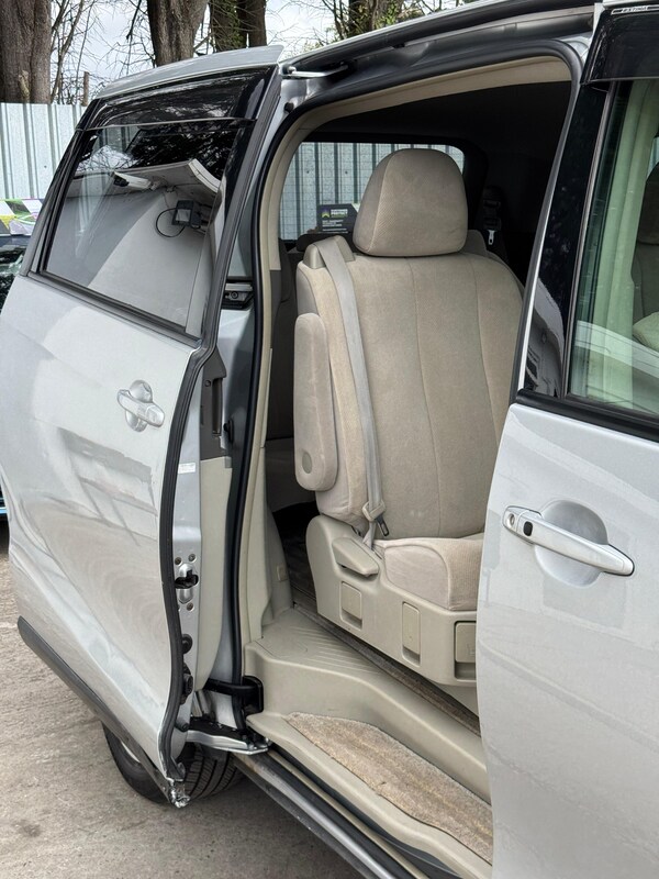 Used Toyota Estima 2009 for sale - 76218648: Photo 32