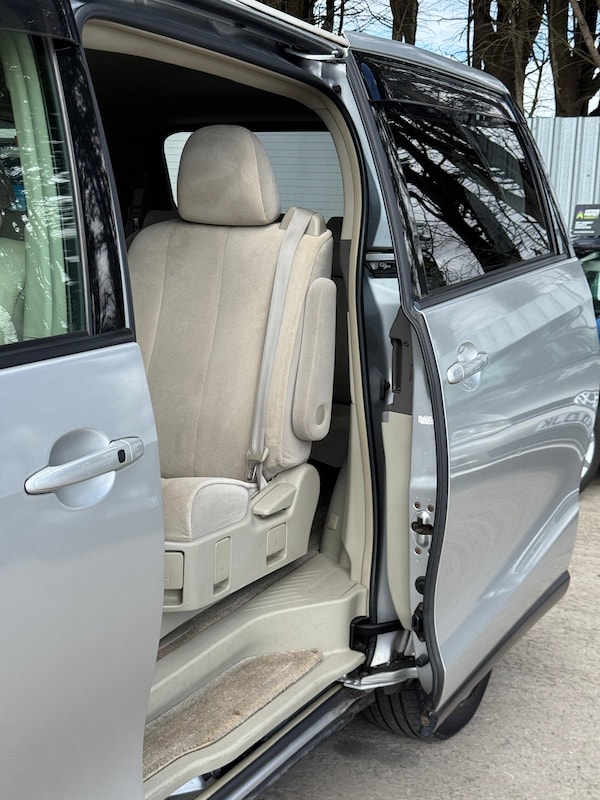 Used Toyota Estima 2009 for sale - 76218648: Photo 33