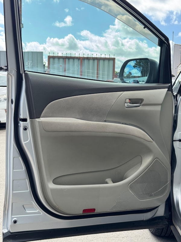 Used Toyota Estima 2009 for sale - 76218648: Photo 34