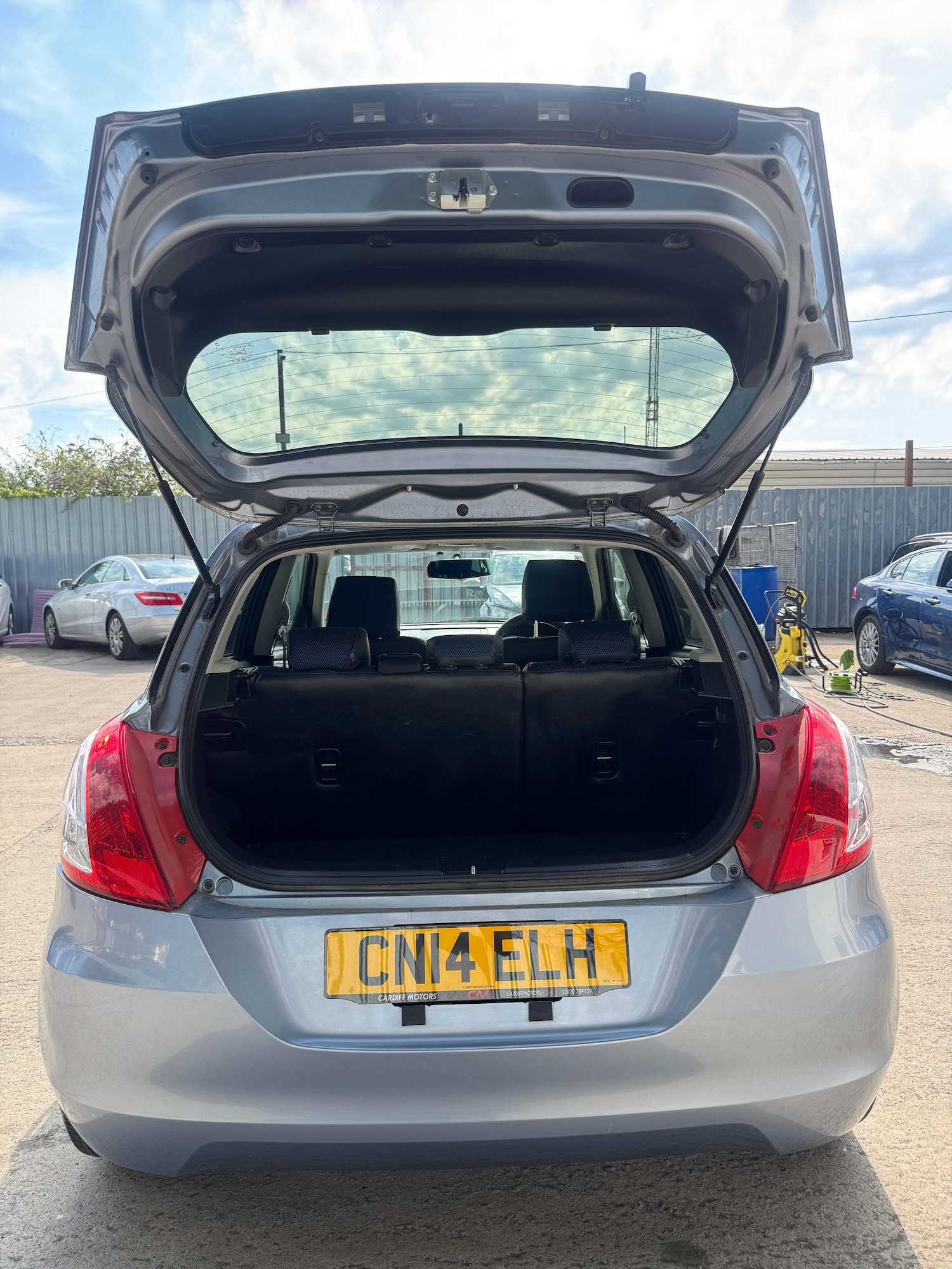 Used Suzuki Swift 2014 for sale - 77204915: Photo 11