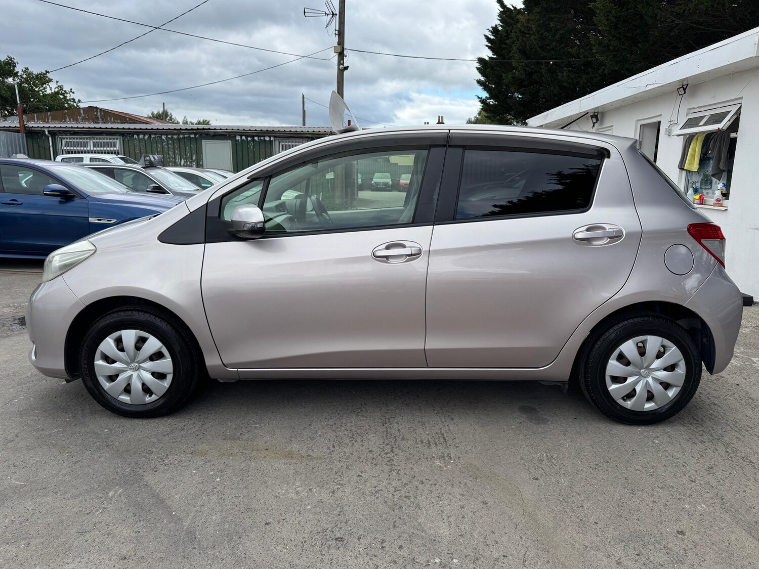Used Toyota Vitz 2025 for sale - 77082346: Photo 25