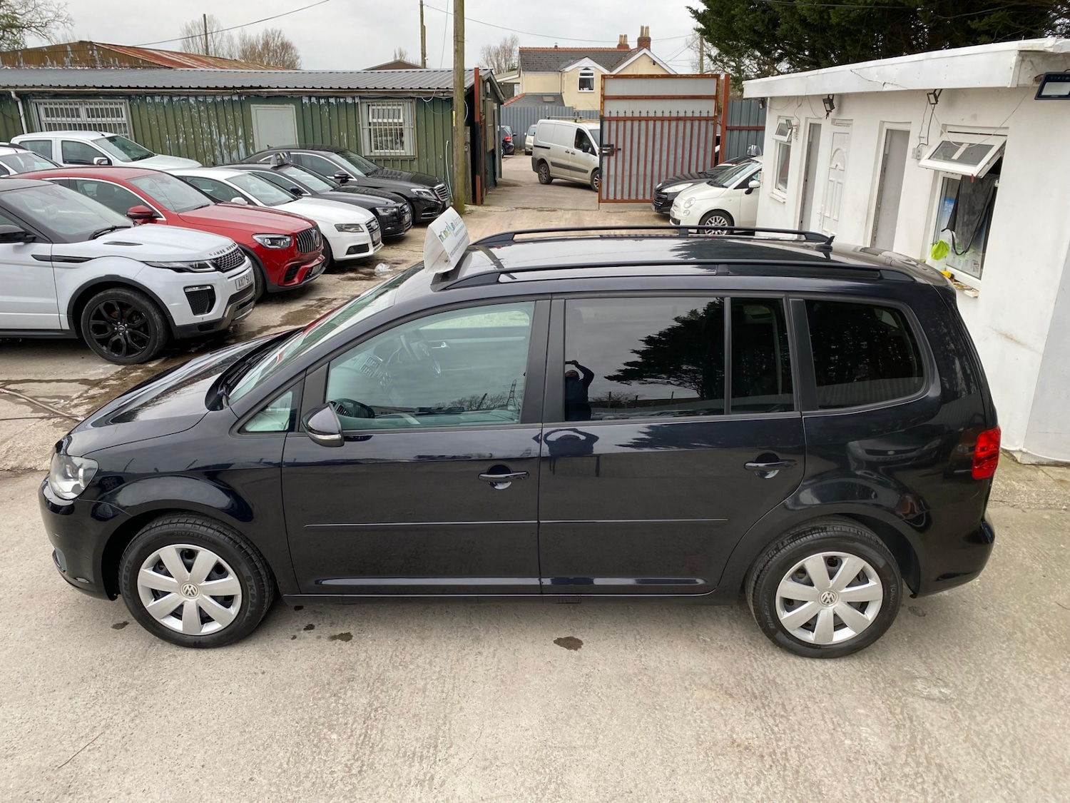 Used Volkswagen Touran 2014 for sale - 77770309: Photo 41