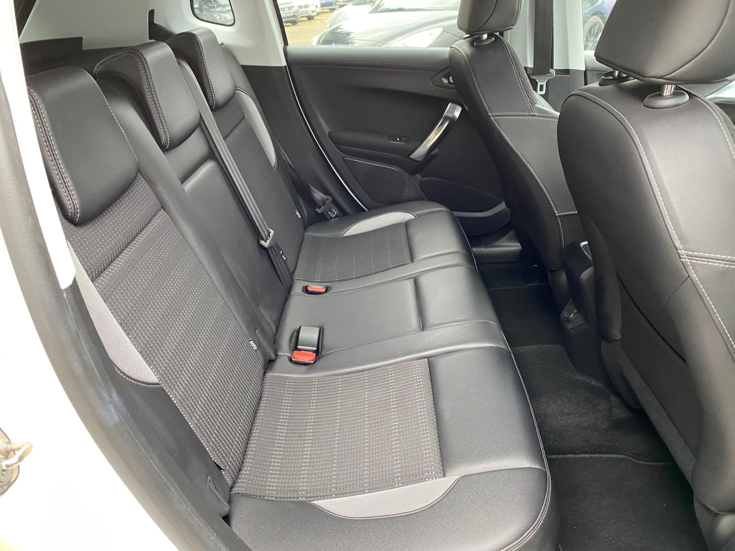 Used Peugeot 2008 2026 for sale - 77388372: Photo 14