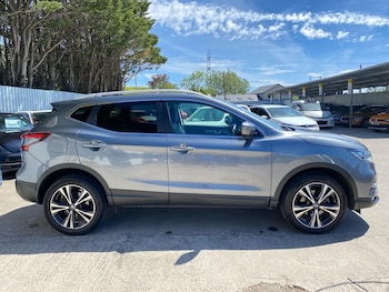 Used Nissan Qashqai 2017 for sale - 78923933: Photo