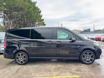 Used Mercedes-Benz V-Class 2017 for sale - 75864720: Photo