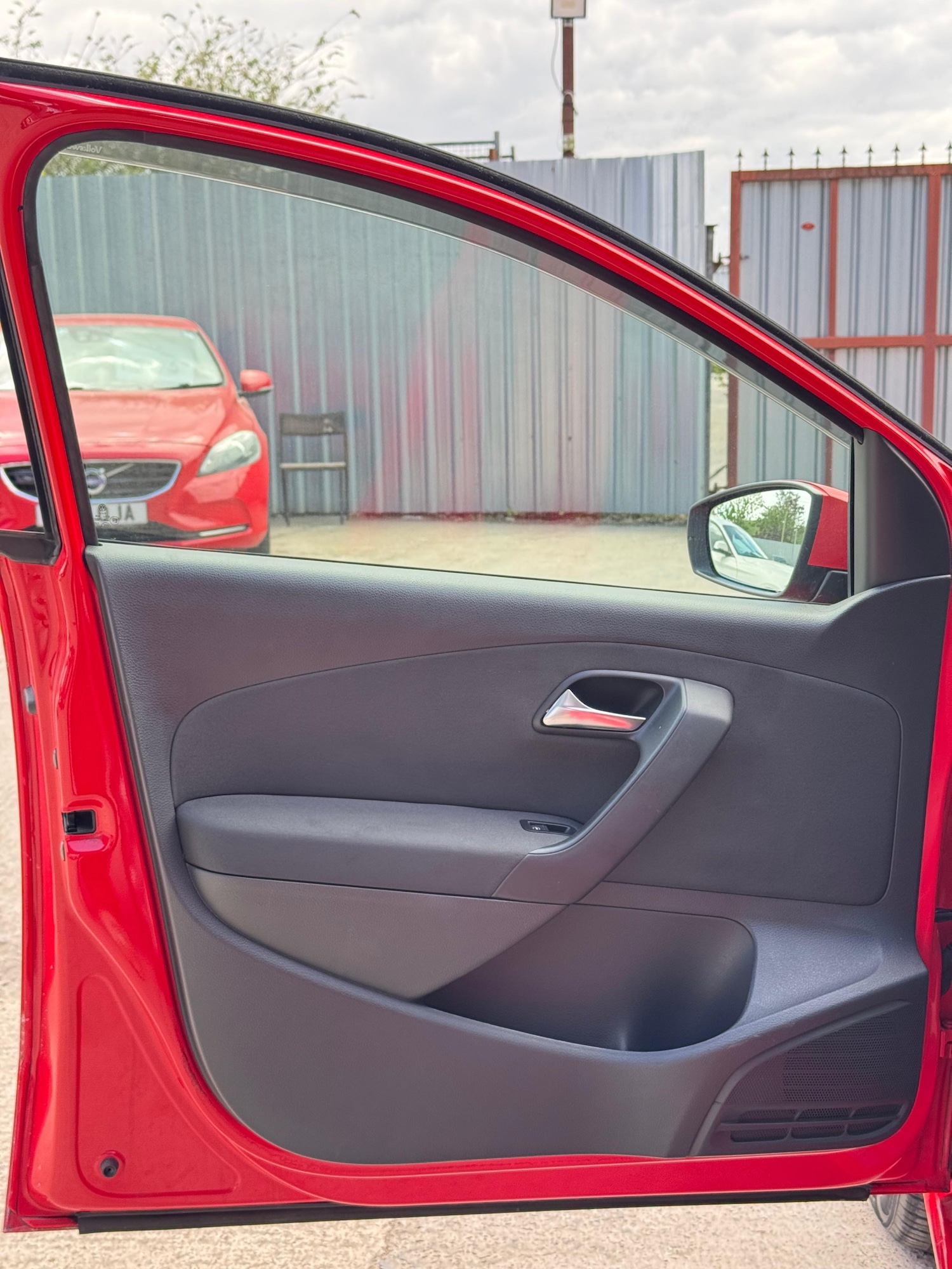 Used Volkswagen Polo 2013 for sale - 76102068: Photo 29