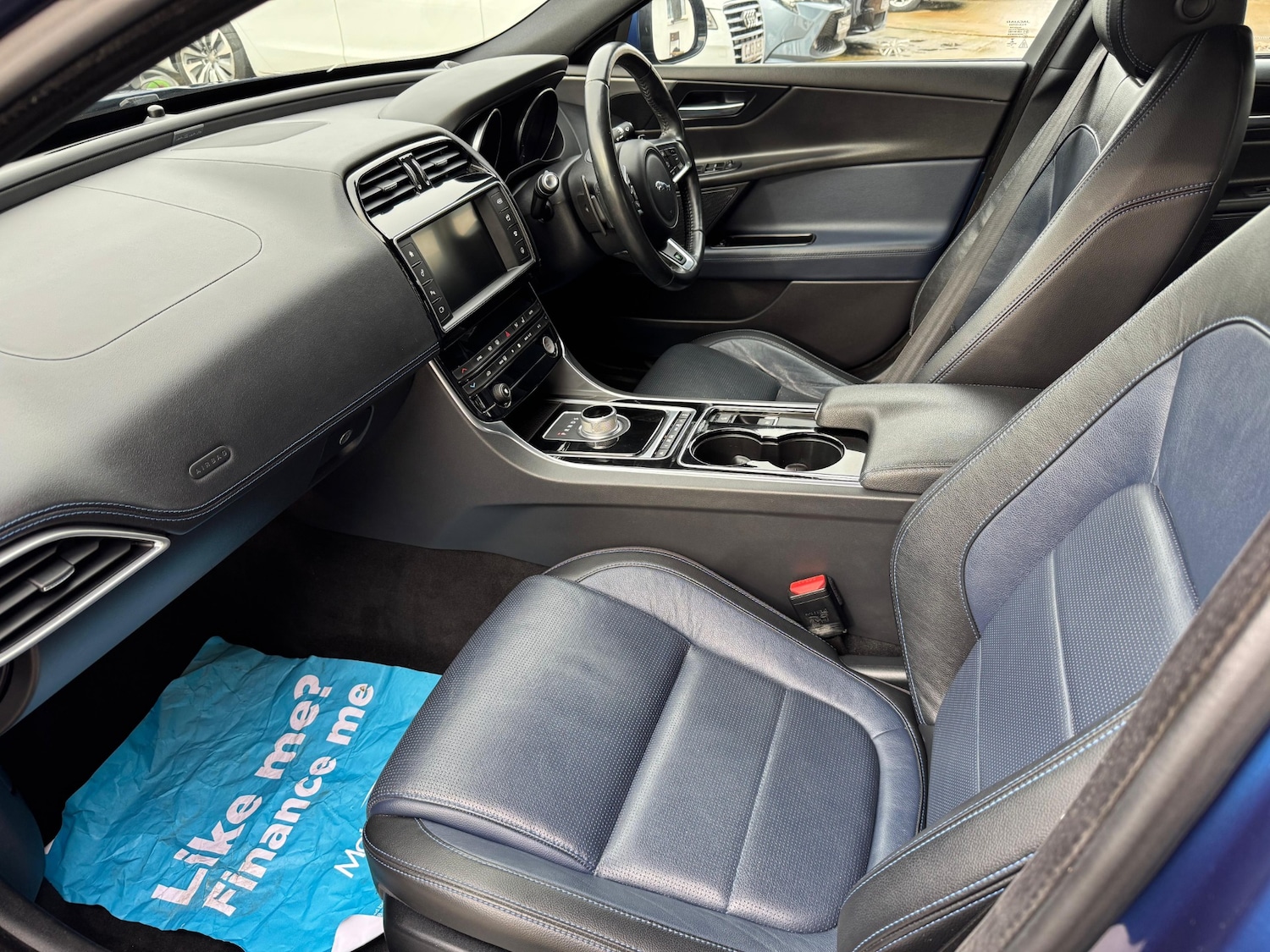 Used Jaguar XE 2015 for sale - 76530861: Photo 30