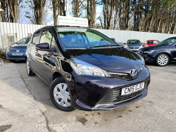 Used Toyota Vitz 2015 for sale - 76322528: Photo 1