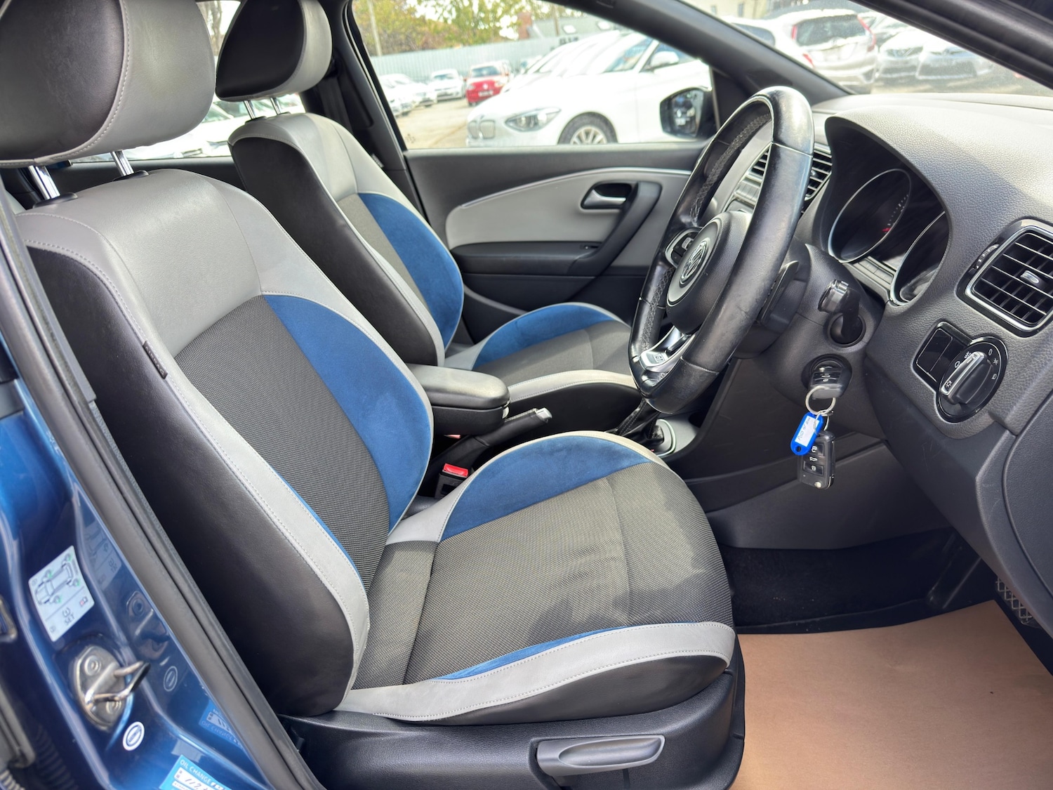 Used Volkswagen Polo 2014 for sale - 76102030: Photo 14