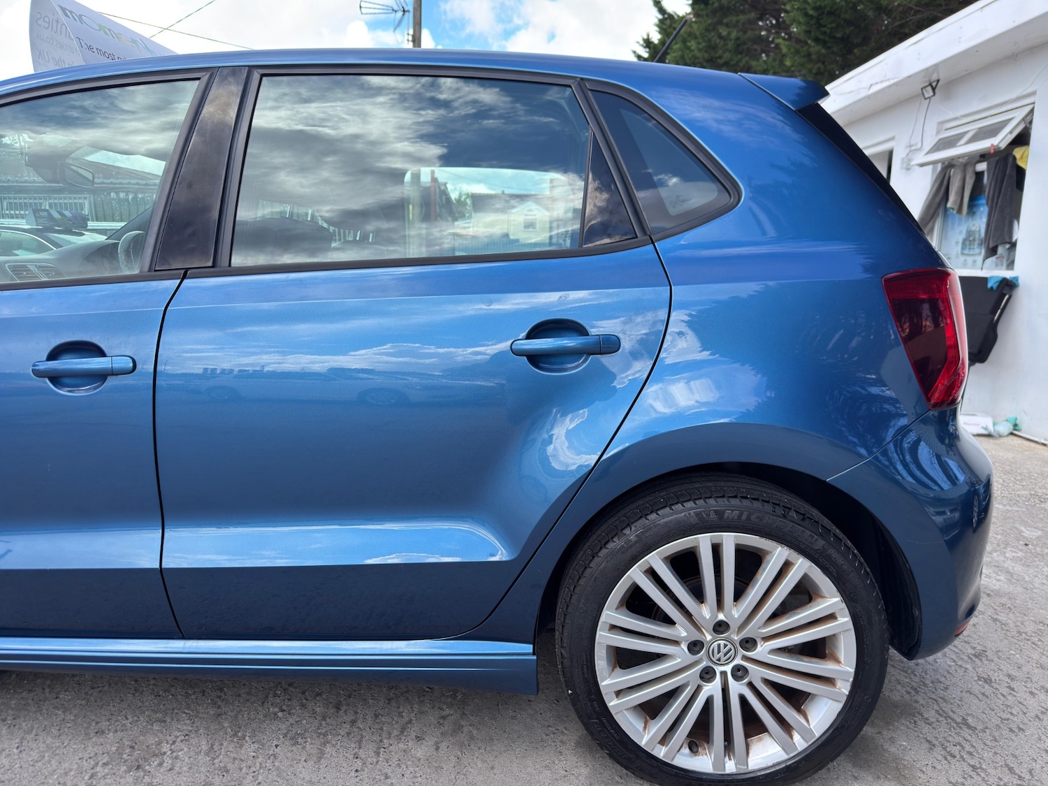 Used Volkswagen Polo 2014 for sale - 76102030: Photo 9