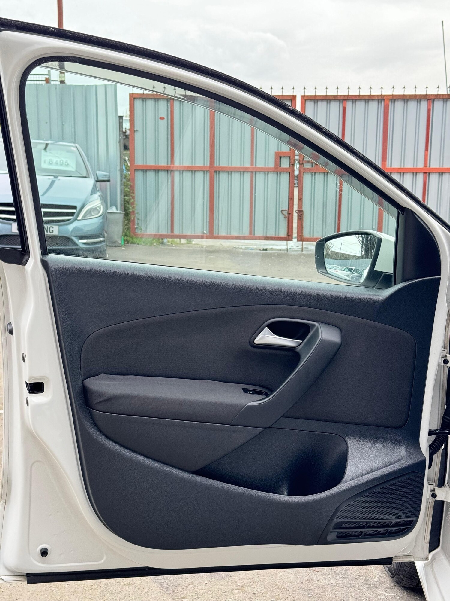 Vehicle 29