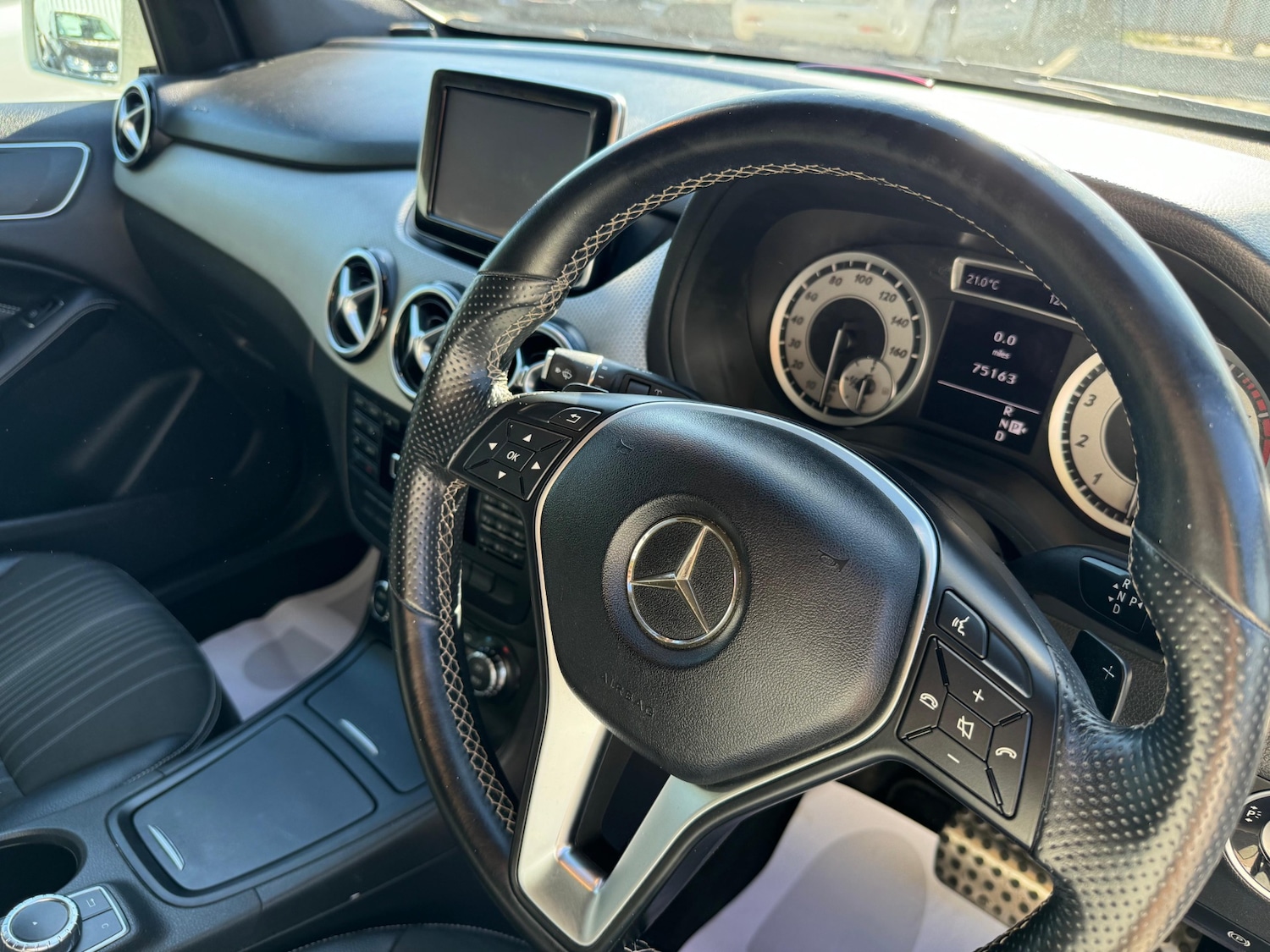 Used Mercedes-Benz B Class 2013 for sale - 76540164: Photo 16