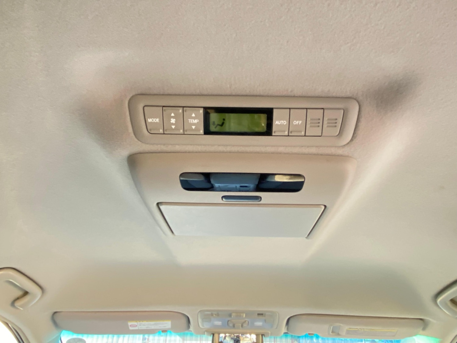 Used Toyota Estima 2012 for sale - 77388397: Photo 21