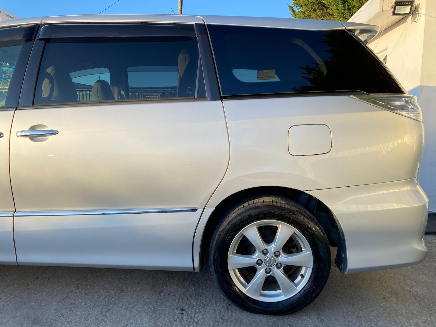 Used Toyota Estima 2012 for sale - 77388397: Photo 8