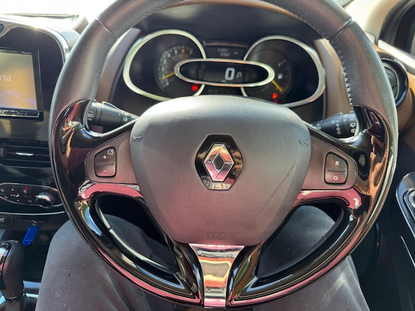 Used Renault Clio 2014 for sale - 76253632: Photo 17