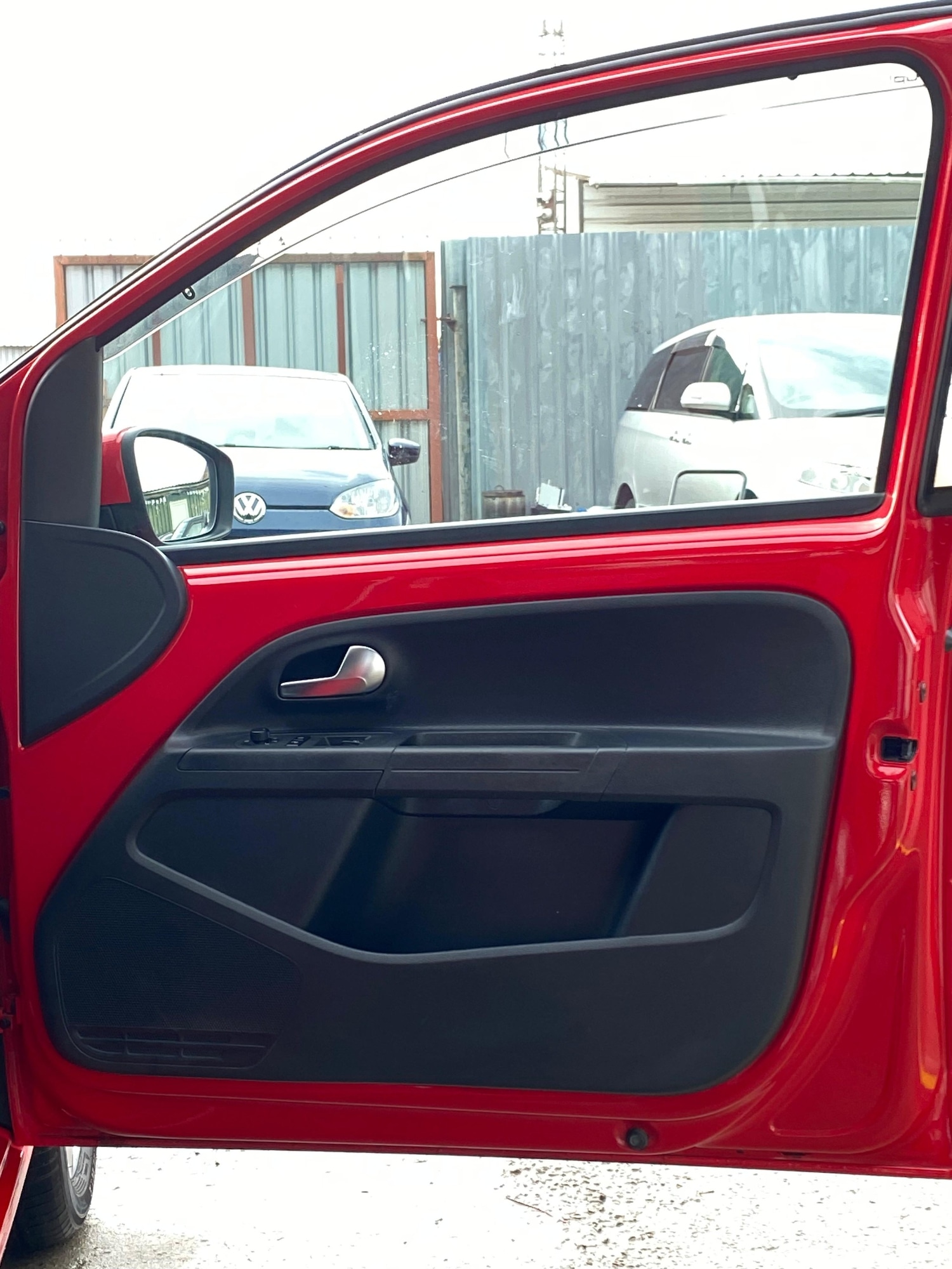 Used Volkswagen up! 2015 for sale - 77483184: Photo 23